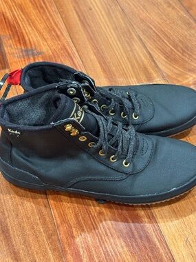 Keds Women’s Black Canvas High-Top Boots with Gold Eyelets size 8M